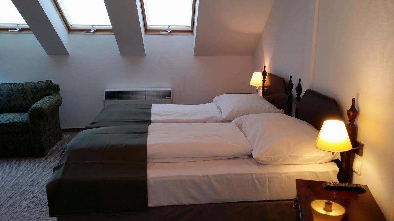Opera Loft Rooms And Apartments Budapest Exteriör bild
