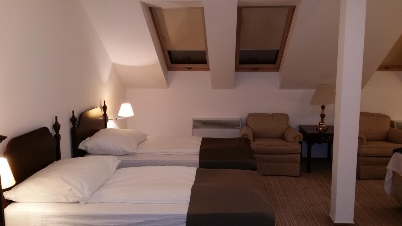 Opera Loft Rooms And Apartments Budapest Exteriör bild